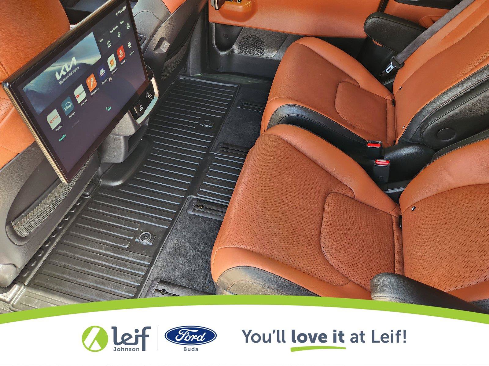 Used 2025 Kia Carnival SX Prestige FWD image 34