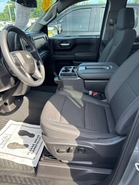 Used 2025 Chevrolet Silverado 1500 Custom AWD/4WD image 14