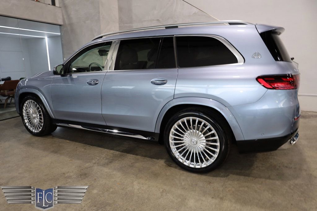 Used 2025 Mercedes-Benz Maybach GLS 600 4MATIC image 6
