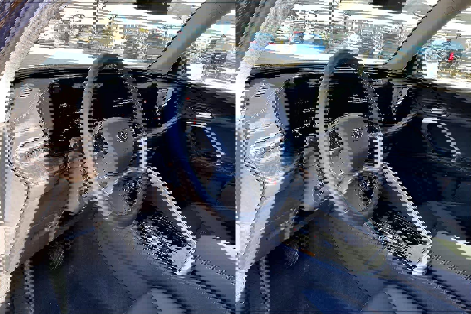 Used 2025 Audi Q5 Premium w/ Convenience Package image 17