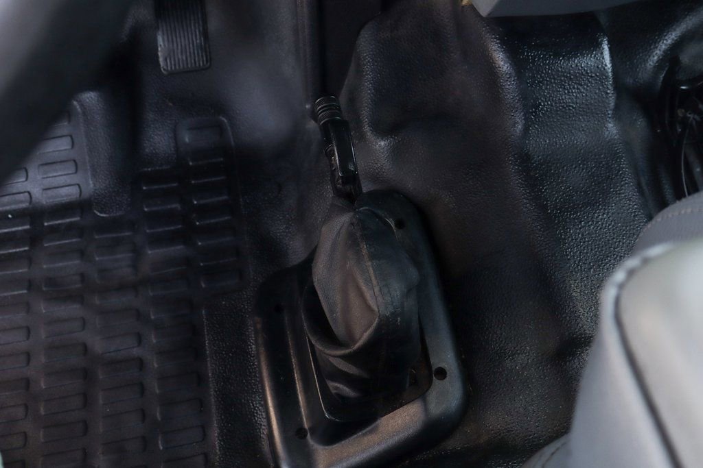 Used 2016 Ford F650 2WD Crew Cab Super Duty image 30