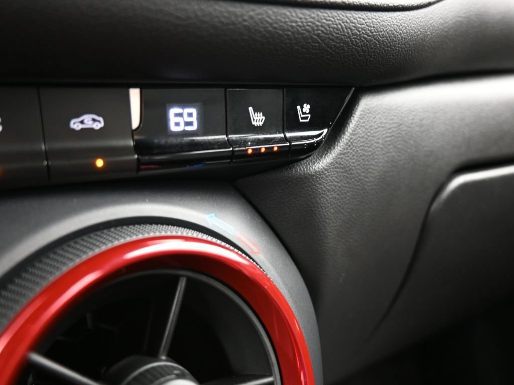 Used 2020 Chevrolet Blazer RS FWD image 35