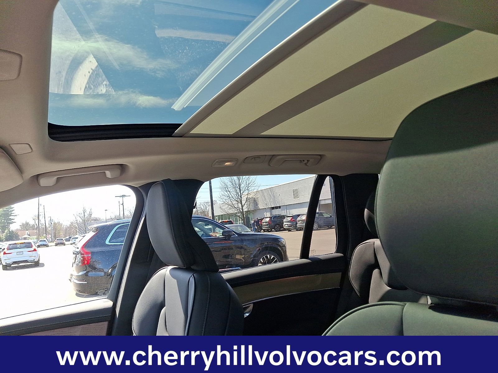 Certified 2025 Volvo XC90 B6 Core image 15