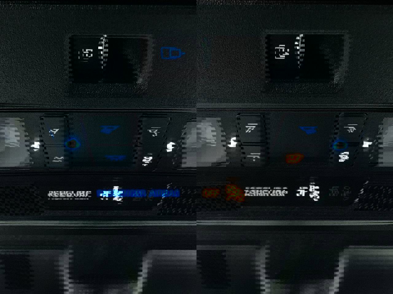 New 2025 Ford F150 XLT w/ Equipment Group 302A MID image 35