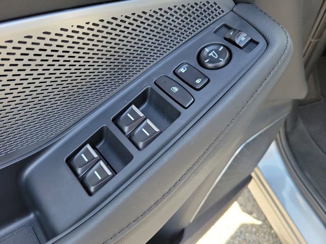 Used 2025 Acura MDX SH-AWD image 21