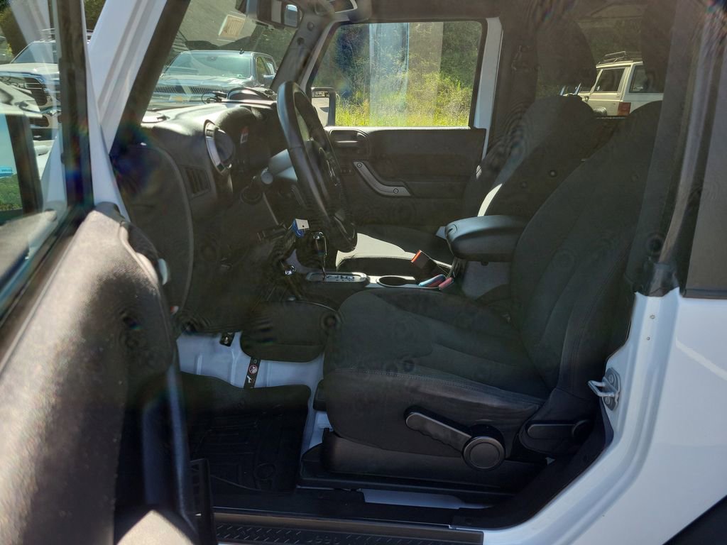 Used 2015 Jeep Wrangler Sport AWD/4WD image 26