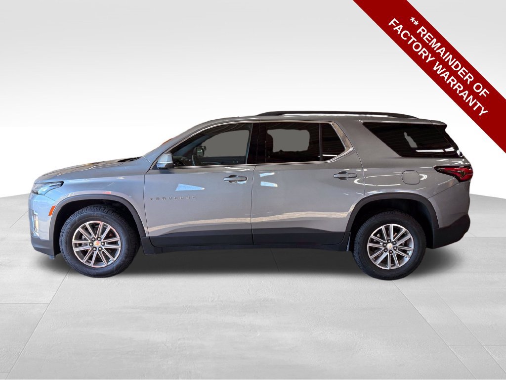 Used 2023 Chevrolet Traverse LT w/ LPO, Cargo Package AWD/4WD image 2