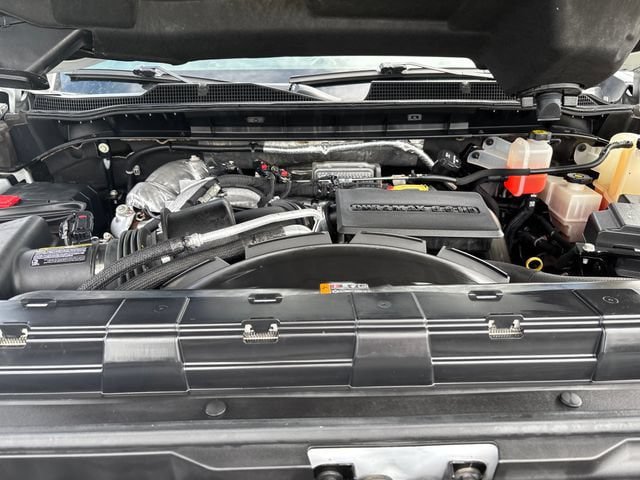 Certified 2022 Chevrolet Silverado 3500 LTZ w/ LTZ Convenience Package AWD/4WD image 25