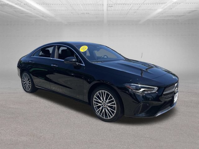 Used 2025 Mercedes-Benz CLA 250 4MATIC image 4