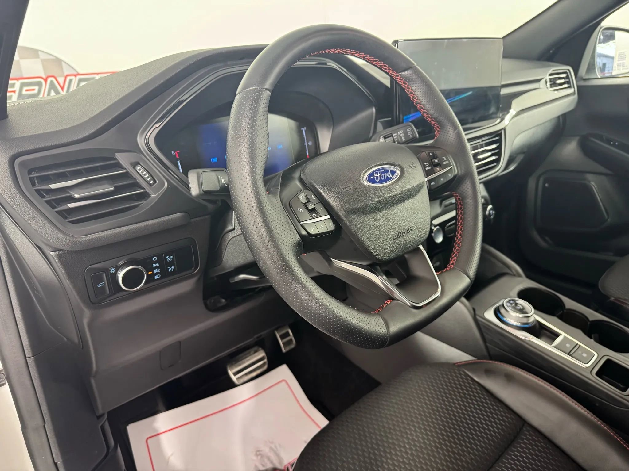 Used 2024 Ford Escape ST-Line w/ Tech Pack #1 image 10