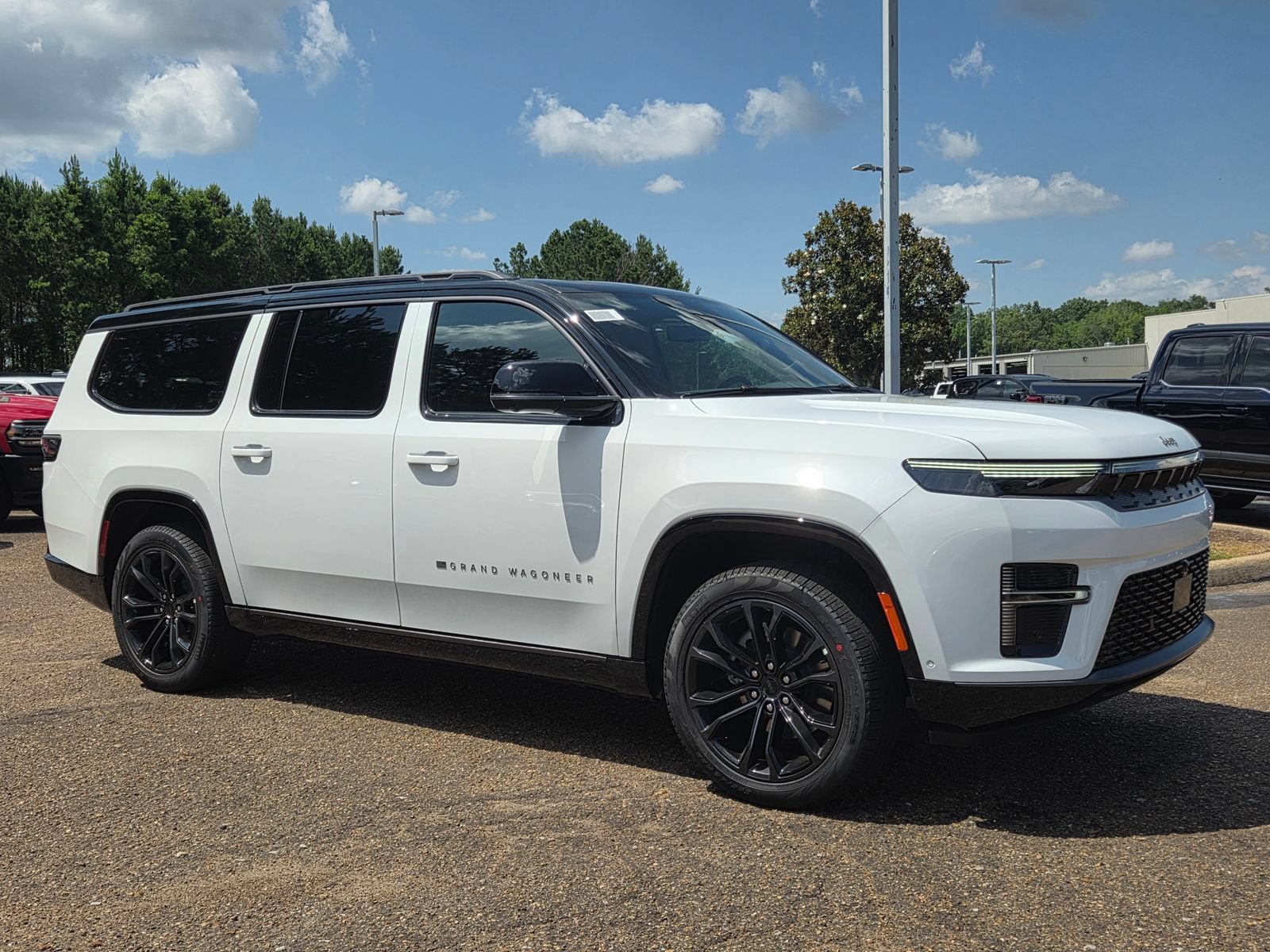 New 2026 Jeep Grand Wagoneer L Summit AWD/4WD image 2
