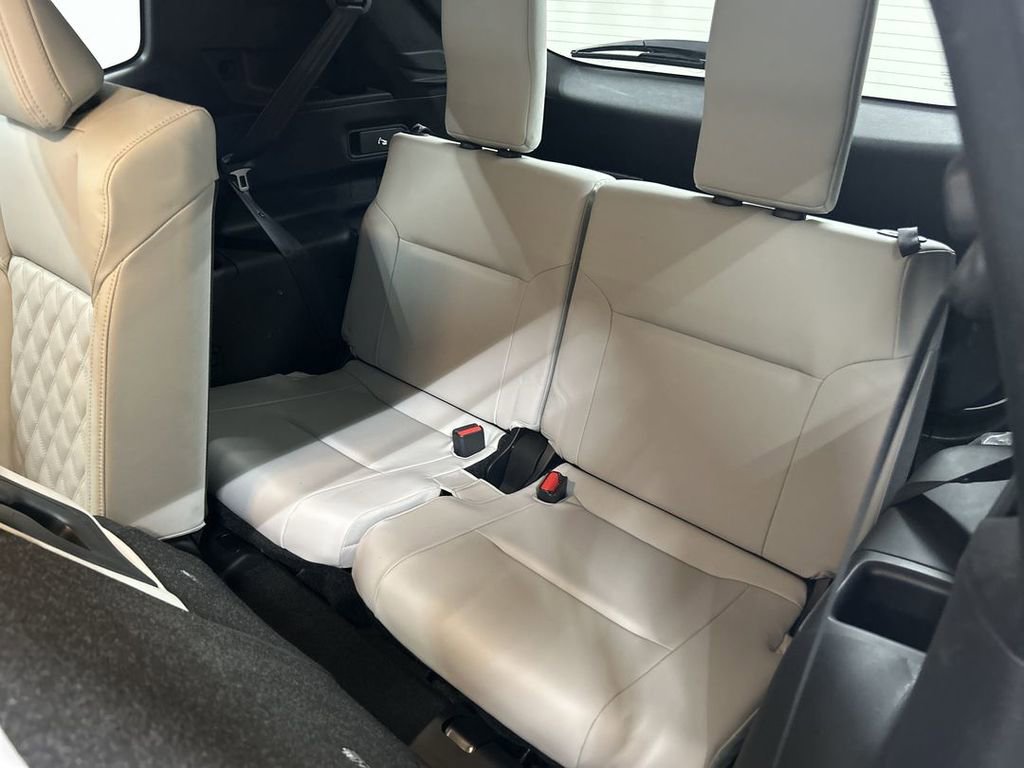 Used 2022 Mitsubishi Outlander SEL AWD/4WD image 21