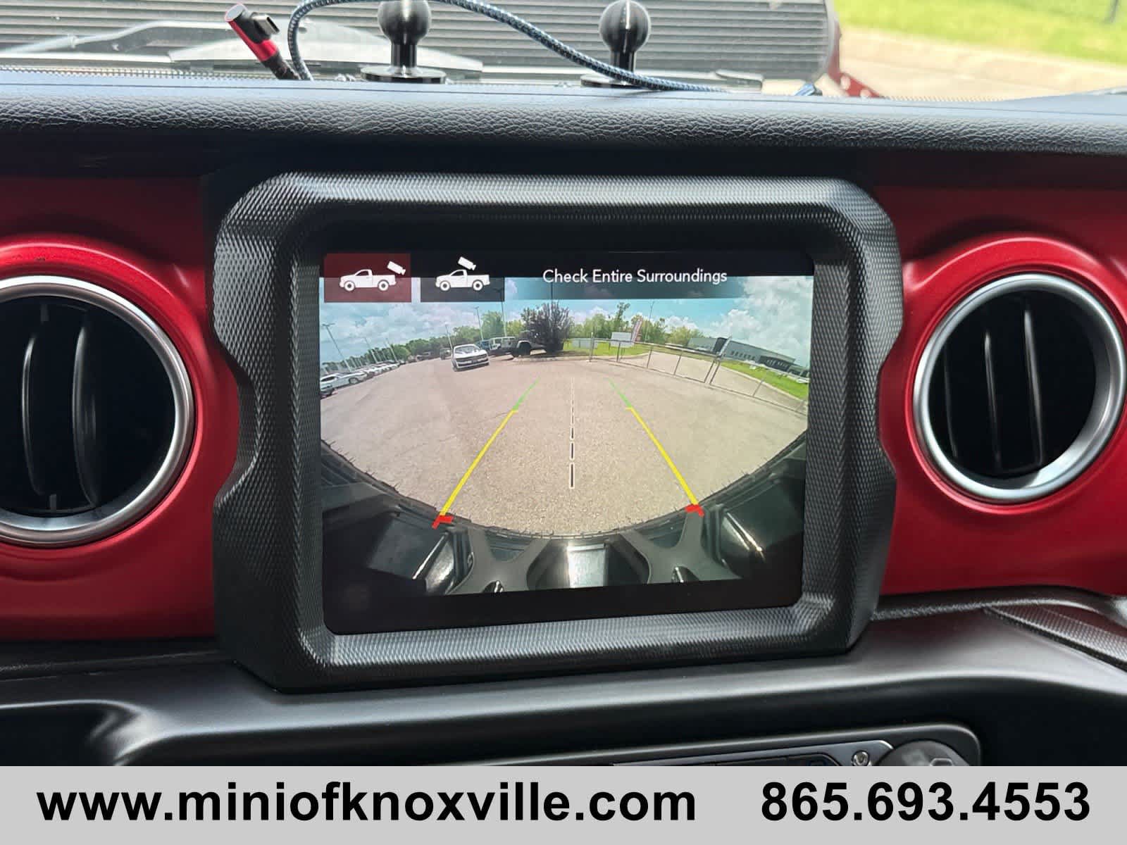 Used 2022 Jeep Wrangler Unlimited Rubicon AWD/4WD image 35