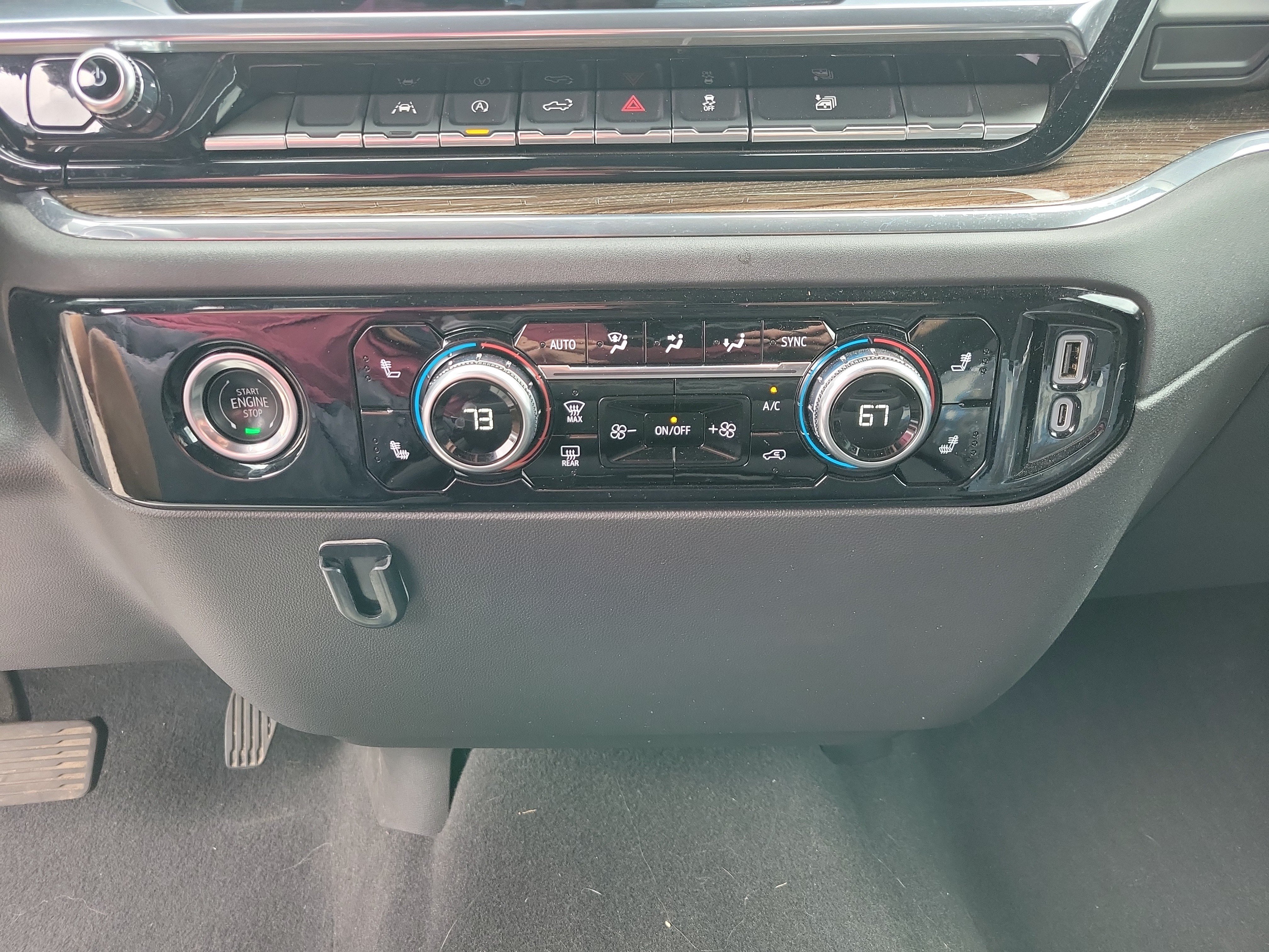 Used 2024 GMC Sierra 1500 Elevation AWD/4WD image 13