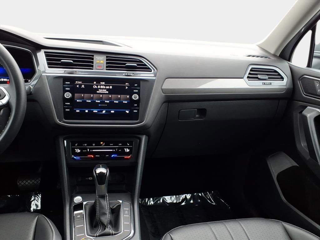 Used 2023 Volkswagen Tiguan SE image 14