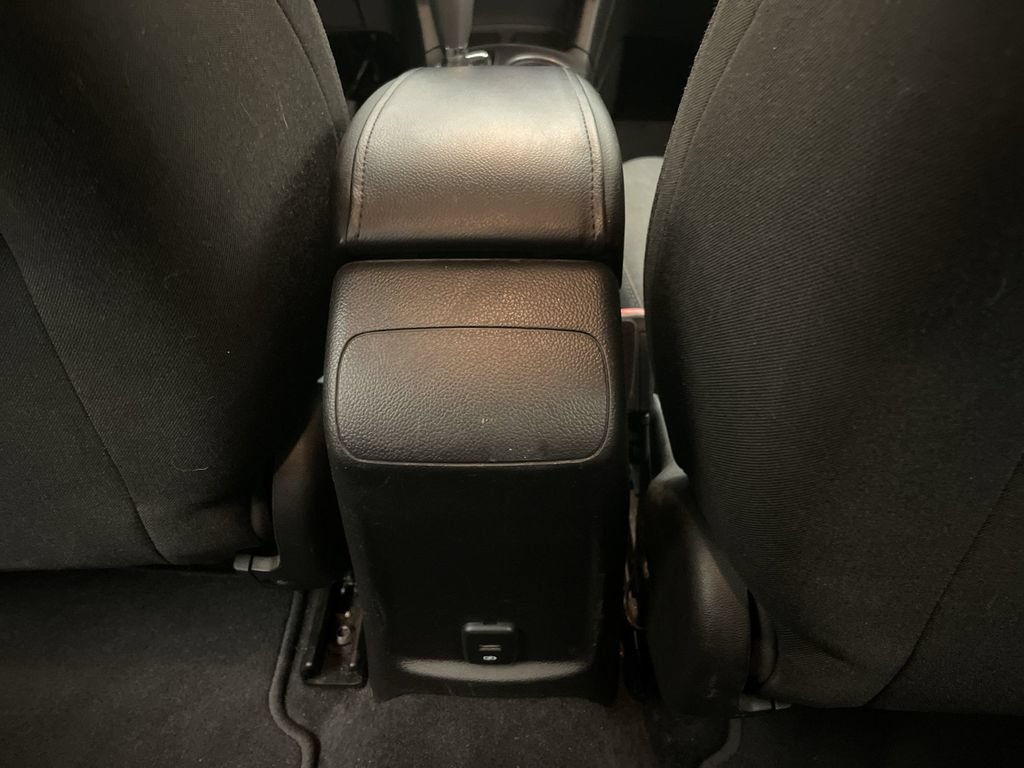Used 2018 Chevrolet Cruze LT w/ Convenience Package FWD image 14