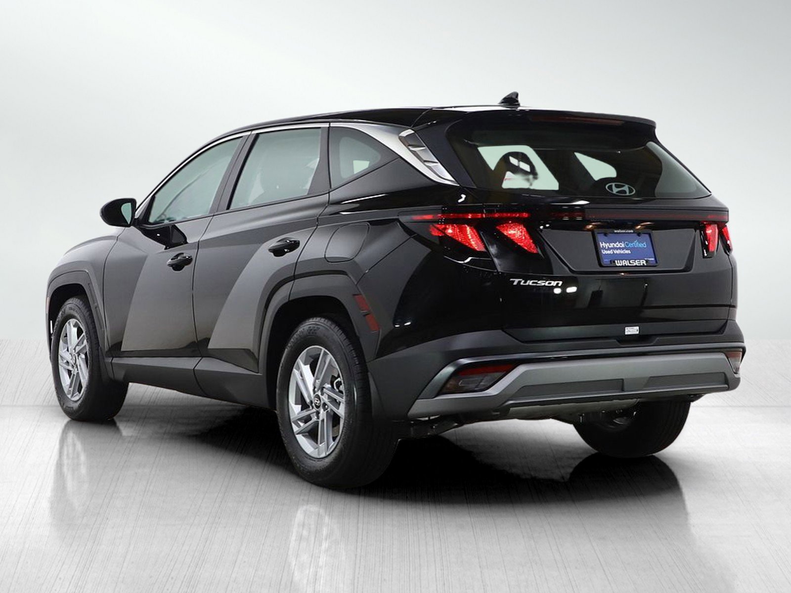 Used 2026 Hyundai Tucson SE FWD image 3