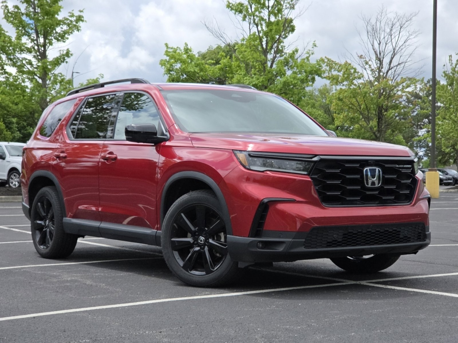 Certified 2025 Honda Pilot Black Edition image 2