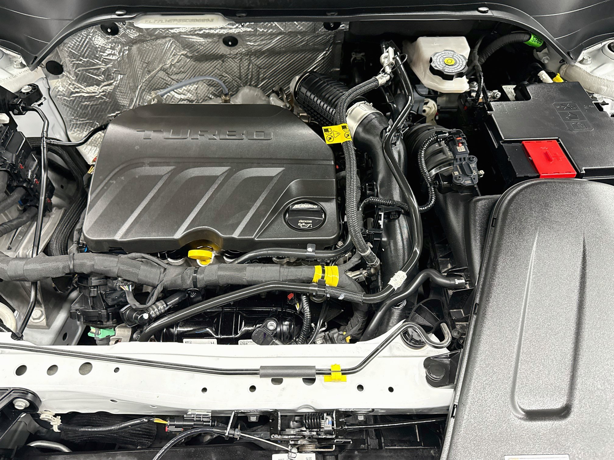 Used 2025 Chevrolet Trax LT FWD image 30