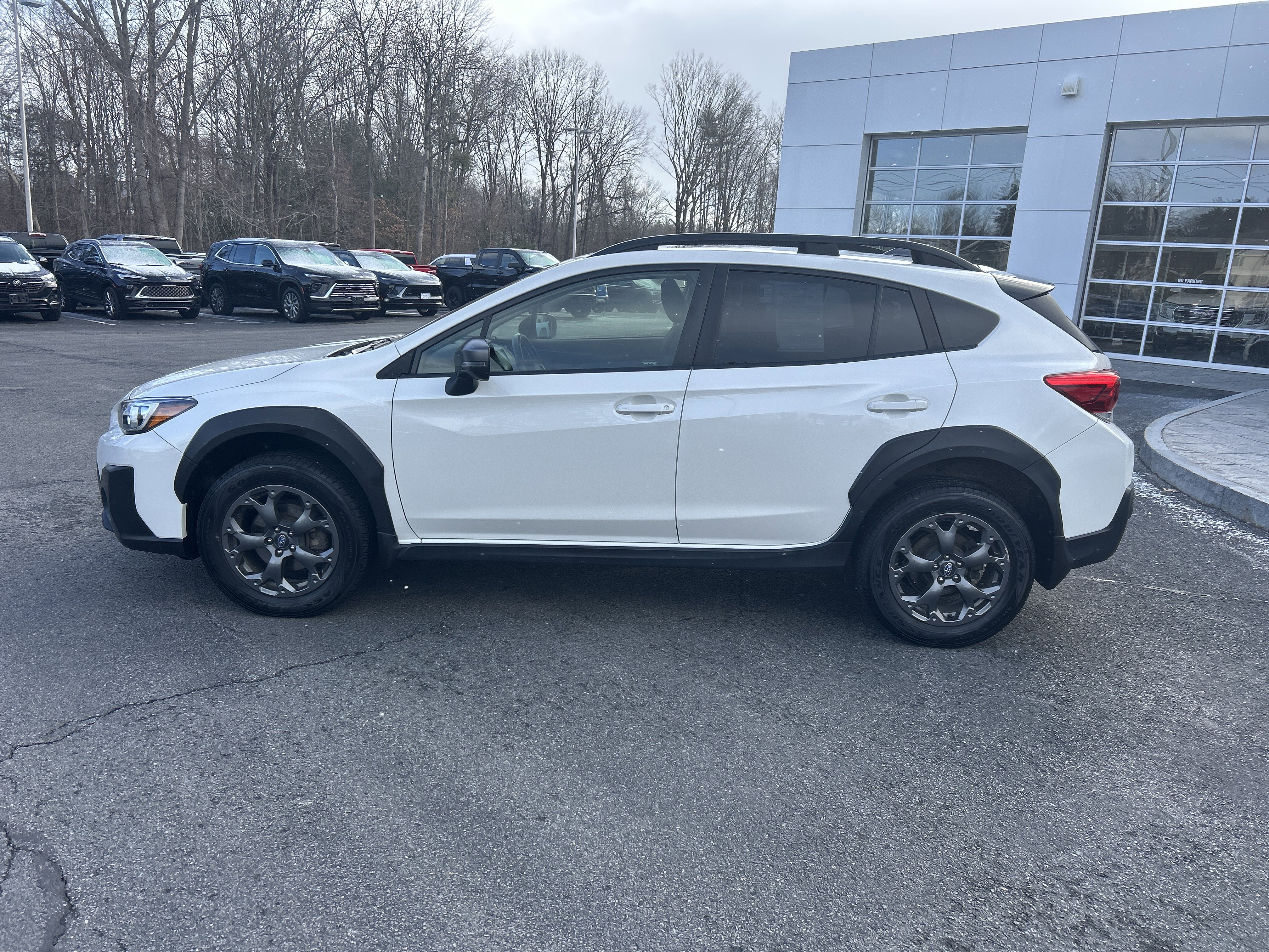 Used 2022 Subaru Crosstrek 2.5i Sport w/ Moonroof Package image 2