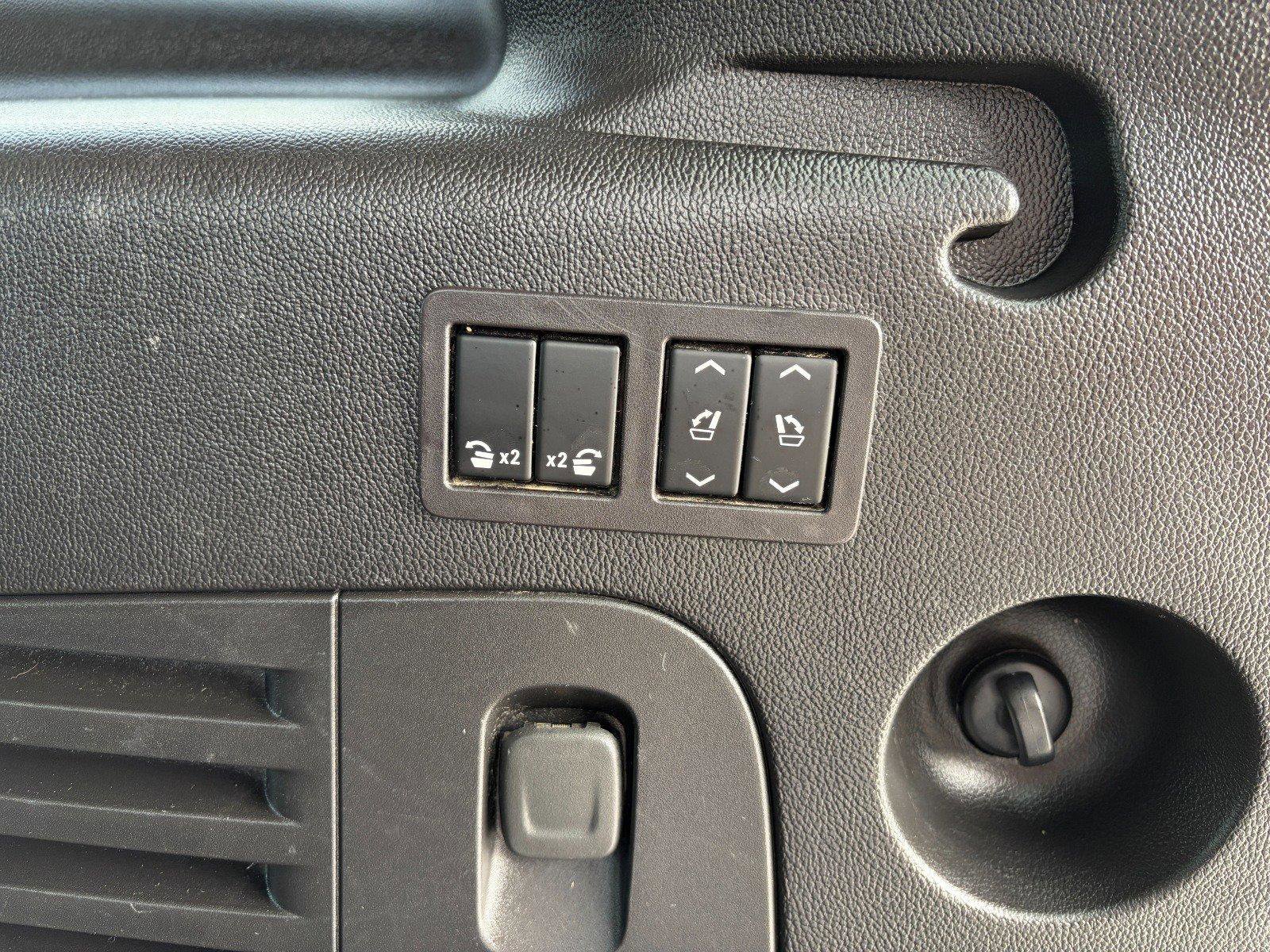 Used 2019 GMC Yukon XL Denali w/ Denali Ultimate Package image 29