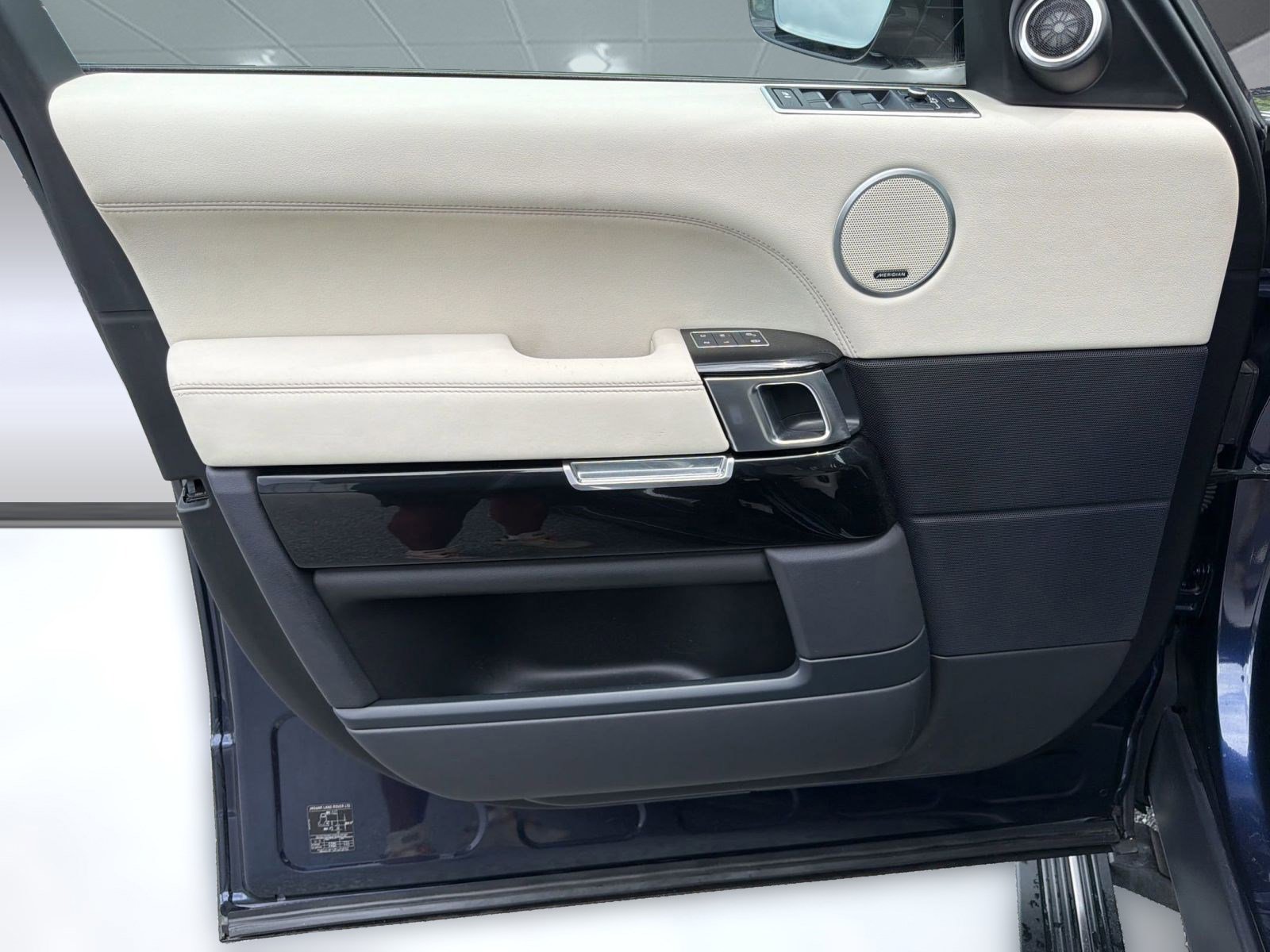 Used 2016 Land Rover Range Rover HSE AWD/4WD image 21