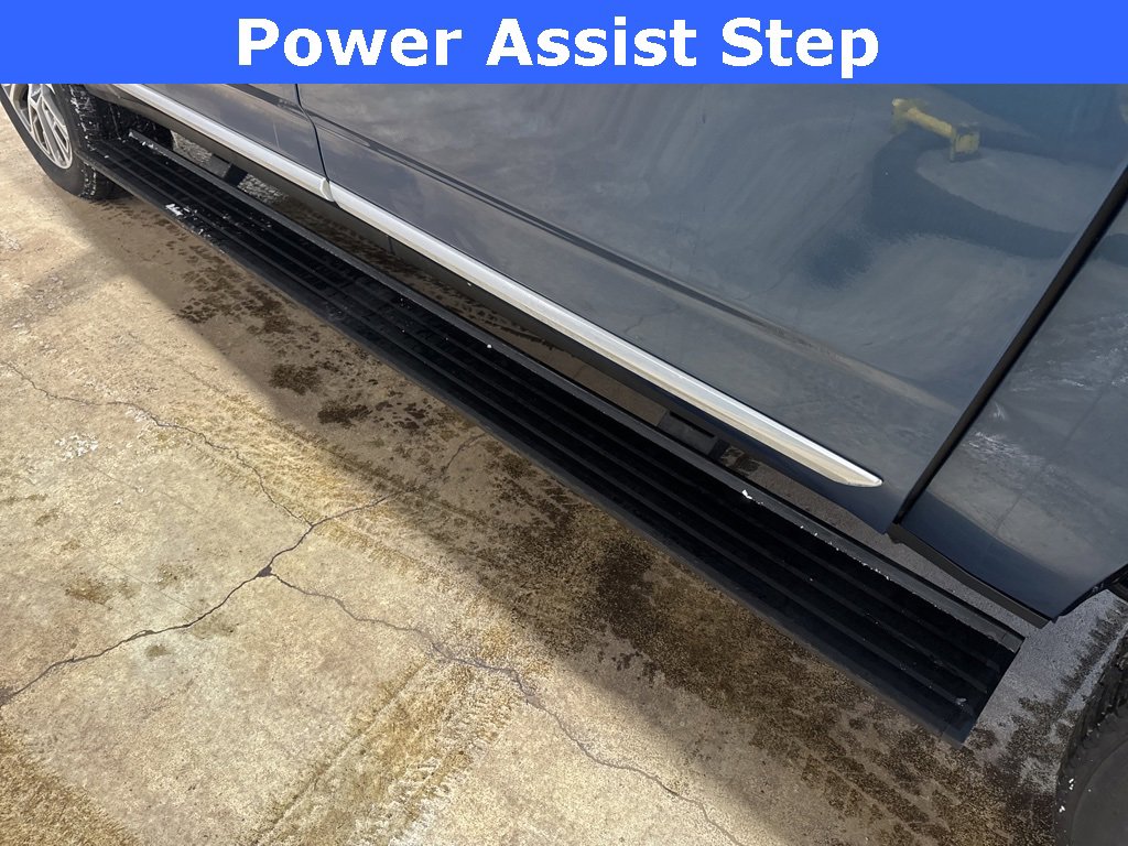 New 2026 GMC Yukon XL Denali w/ Sun & Power Step Package image 6