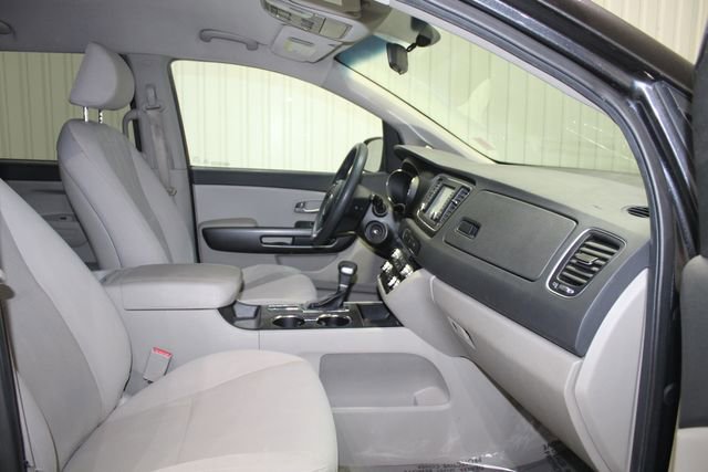 Used 2021 Kia Sedona LX FWD image 22