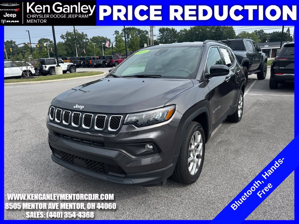 Certified 2023 Jeep Compass Latitude AWD/4WD image 3