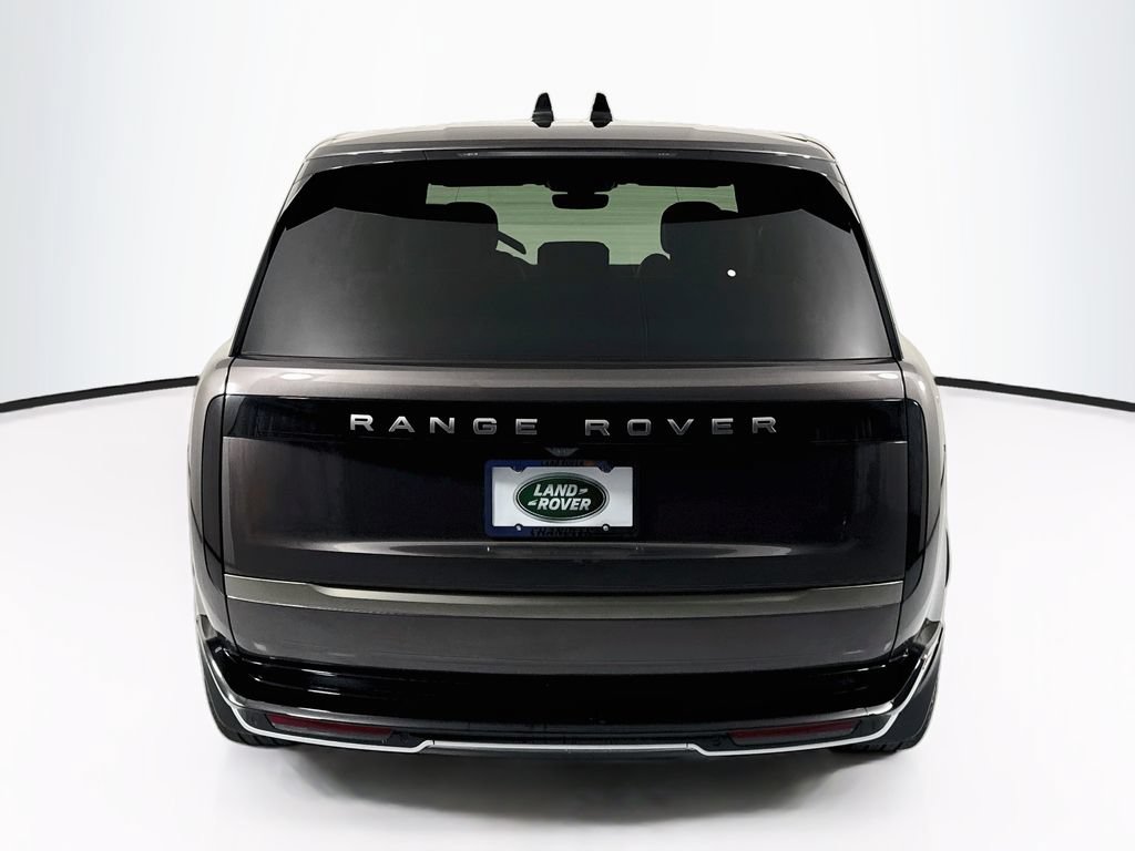Used 2025 Land Rover Range Rover SE AWD/4WD image 6