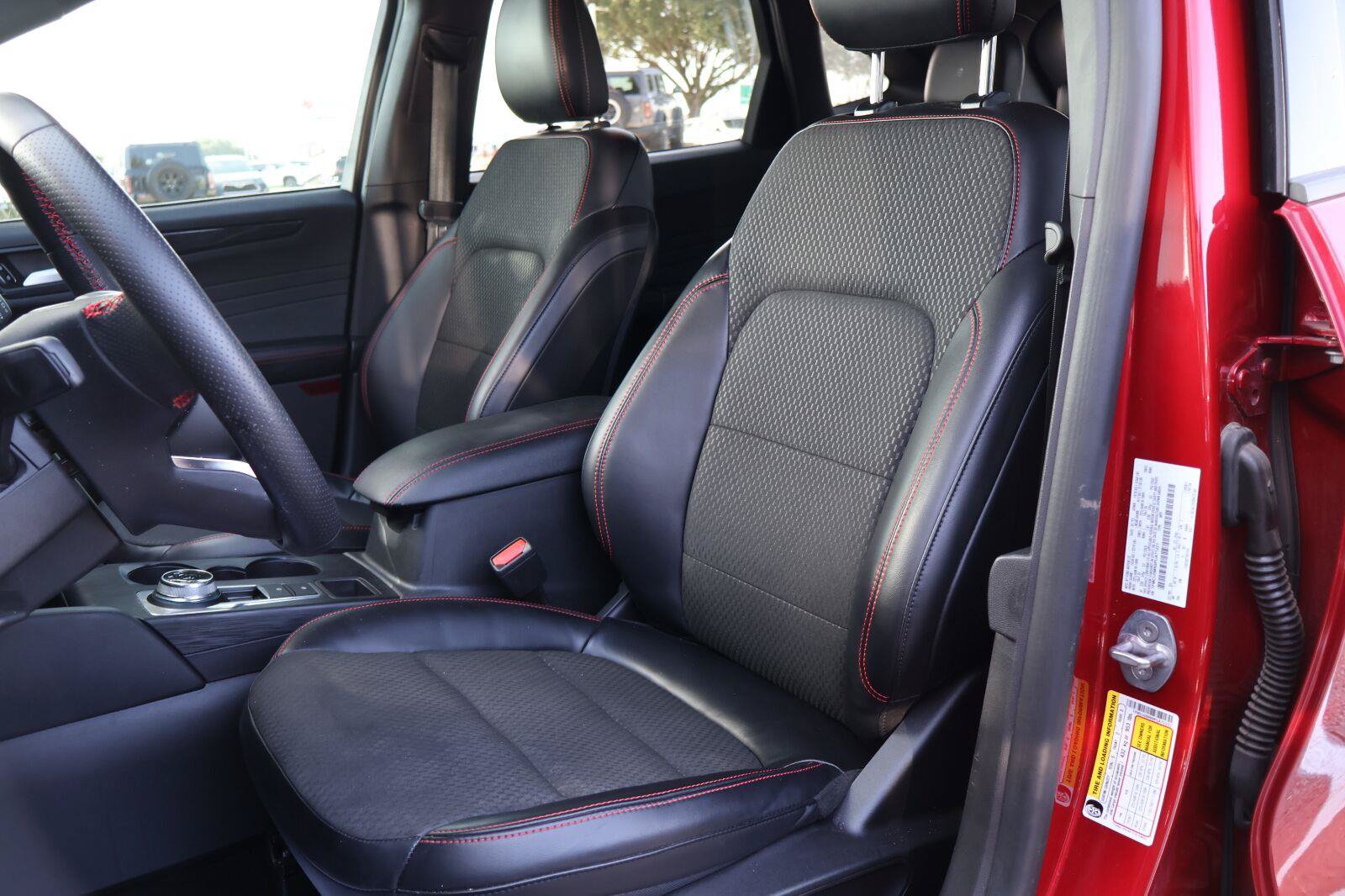 Used 2023 Ford Escape ST-Line w/ Tech Pack #1 FWD image 11
