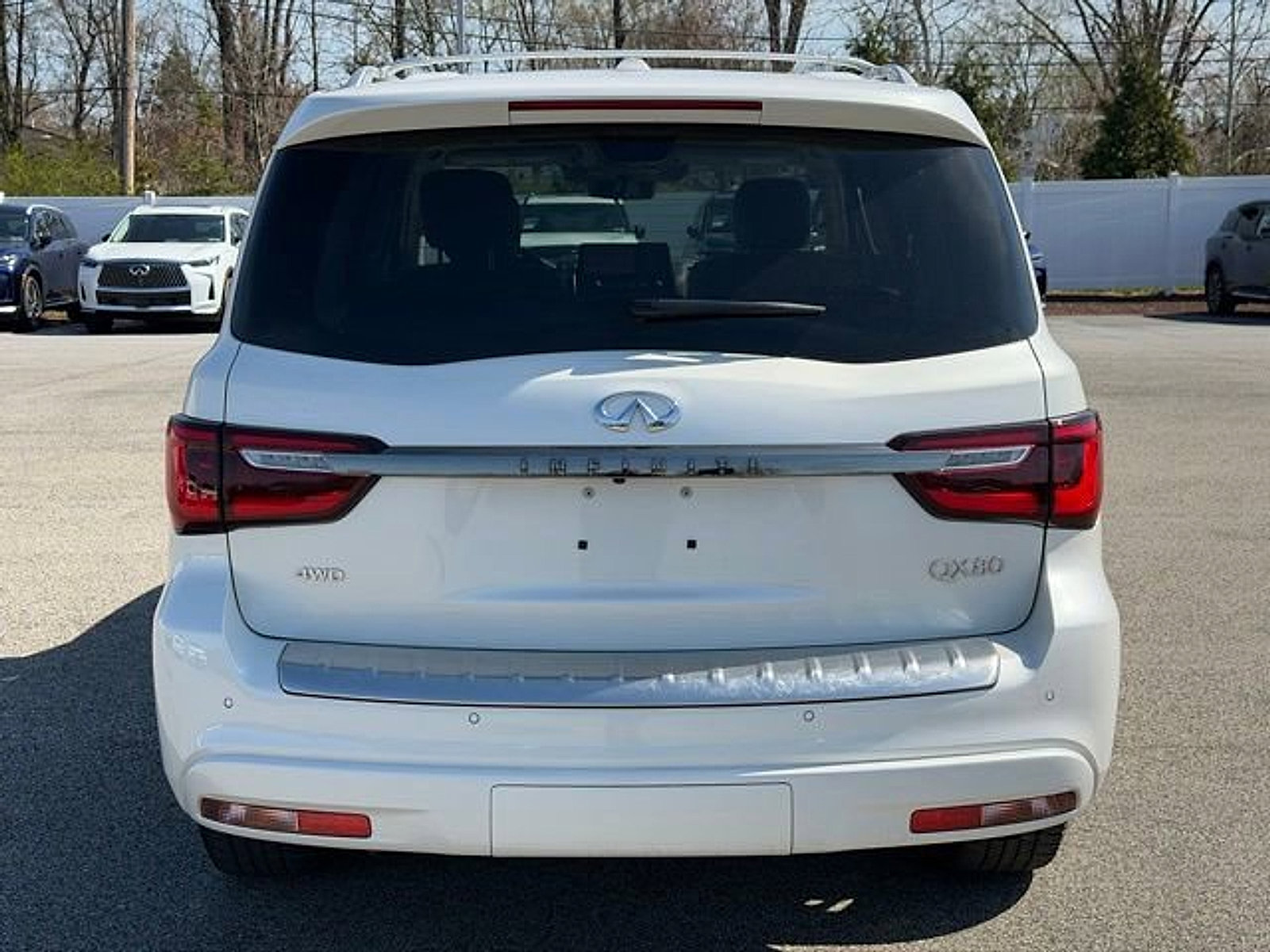 Certified 2024 INFINITI QX80 Premium Select w/ Cargo Package image 6