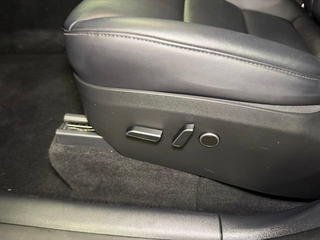 Used 2023 Tesla Model Y Long Range AWD/4WD image 23