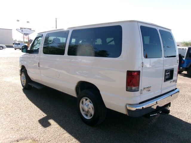 Used 2013 Ford E-350 and Econoline 350 XLT RWD image 10