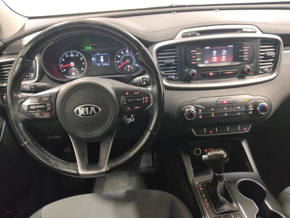 Used 2016 Kia Sorento LX w/ LX Convenience Package image 22