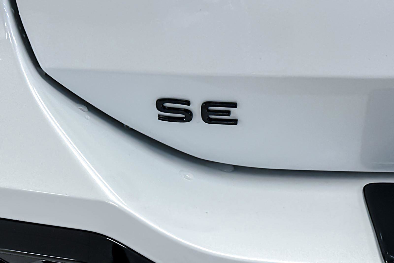 New 2026 Volkswagen Tiguan SE R-Line image 25