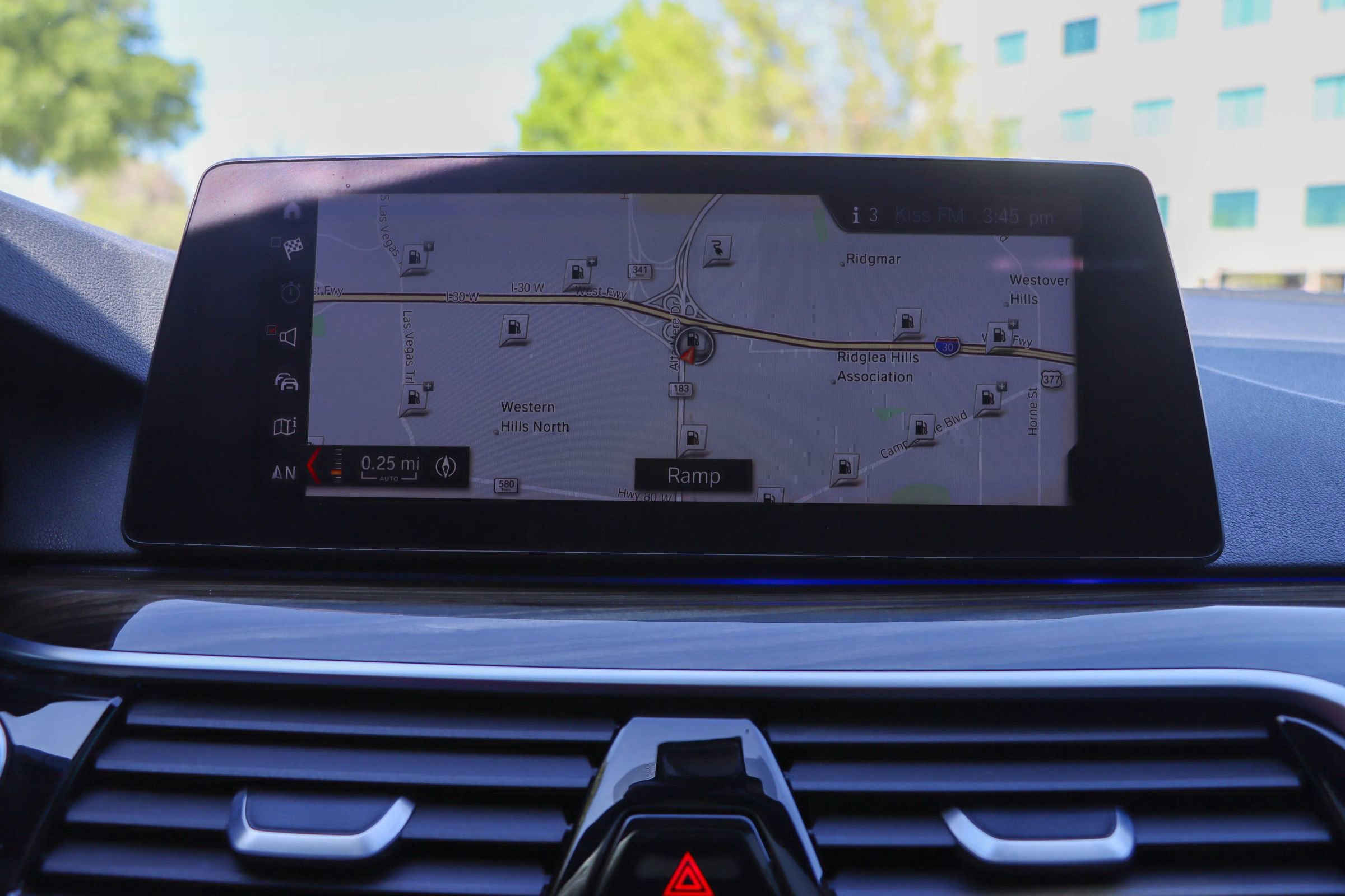 Used 2018 BMW 530e image 33