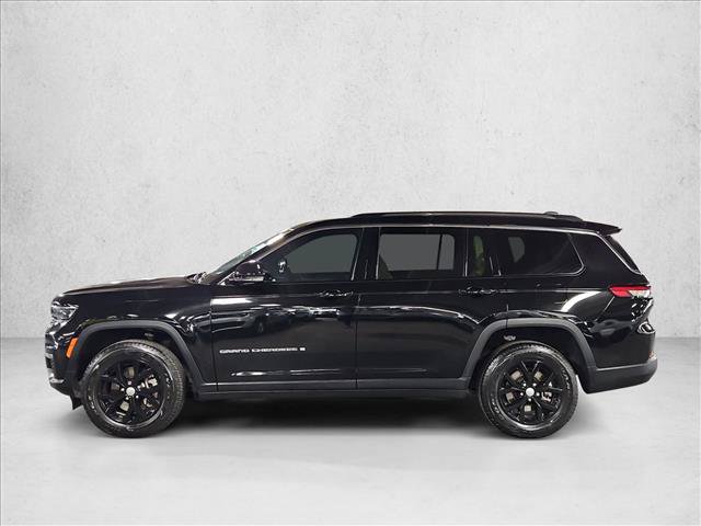 Used 2023 Jeep Grand Cherokee L Limited AWD/4WD image 9