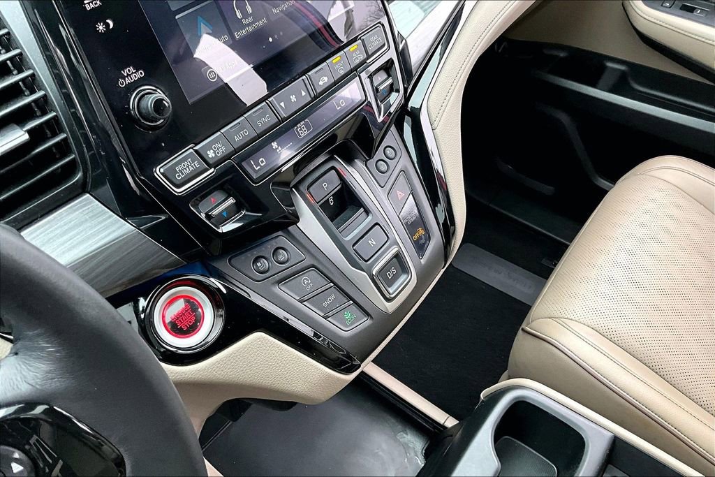 Used 2024 Honda Odyssey Elite image 15