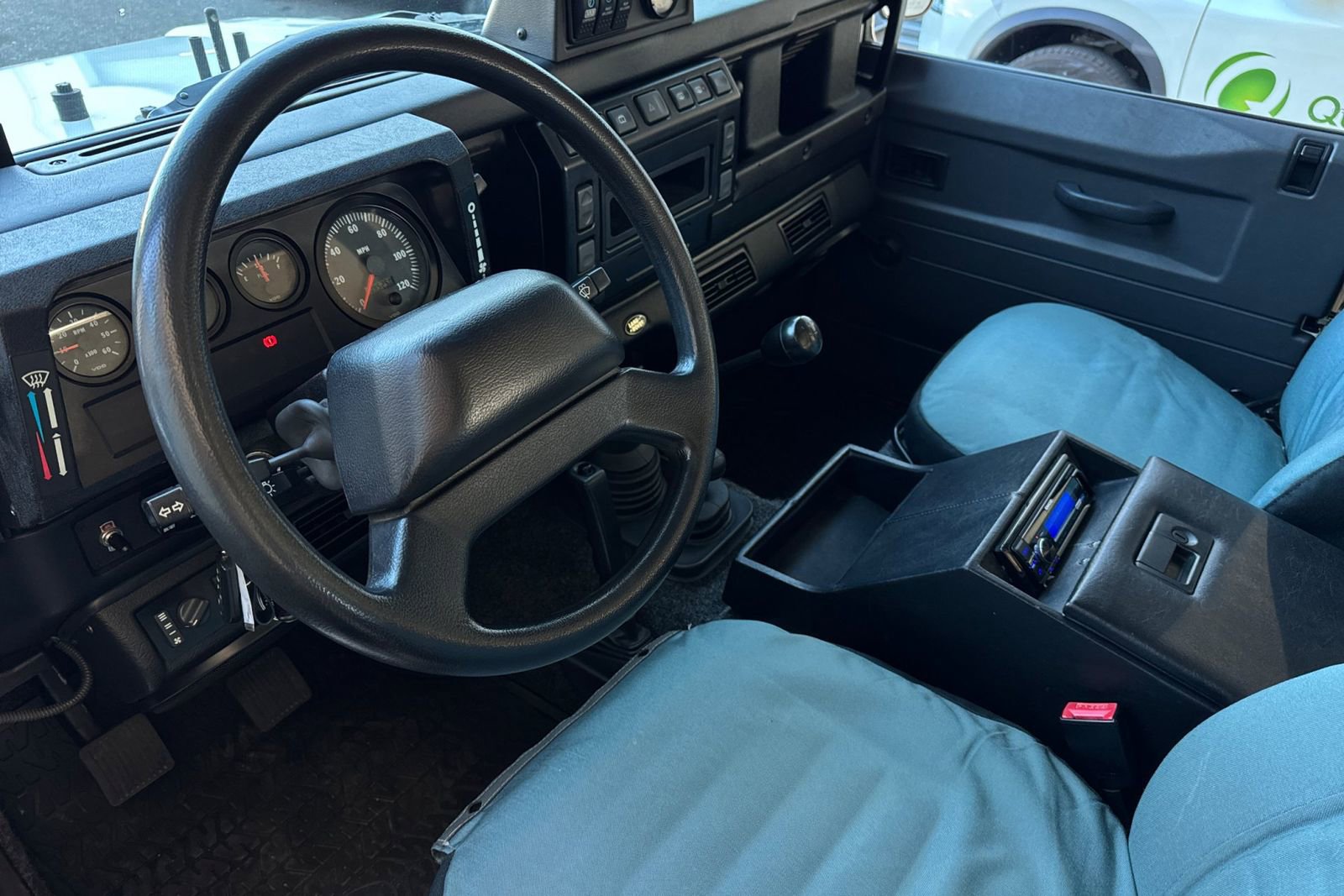 Used 1993 Land Rover Defender 110 image 4