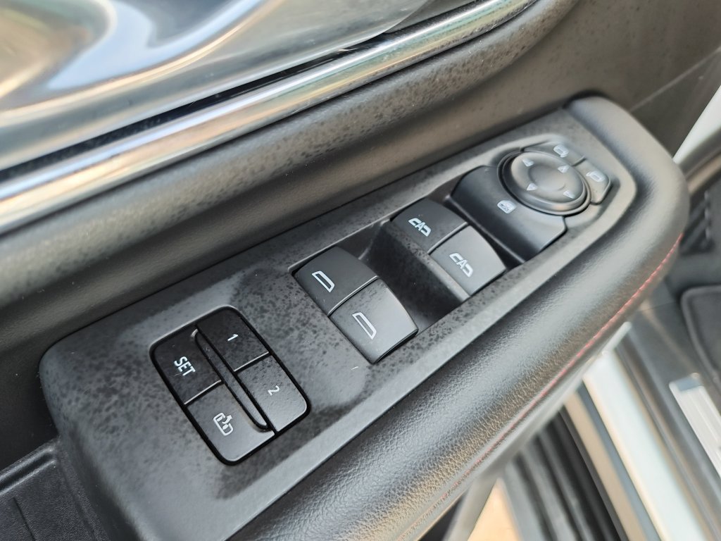 Used 2023 Chevrolet Tahoe RST AWD/4WD image 11