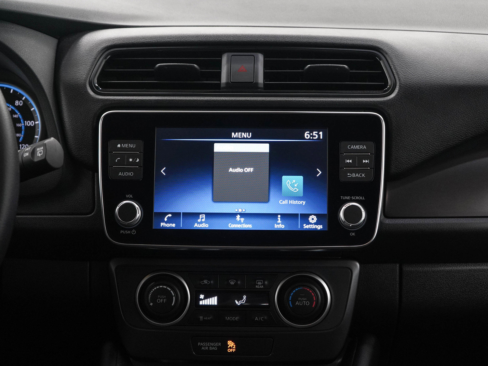Used 2025 Nissan Leaf S FWD image 15