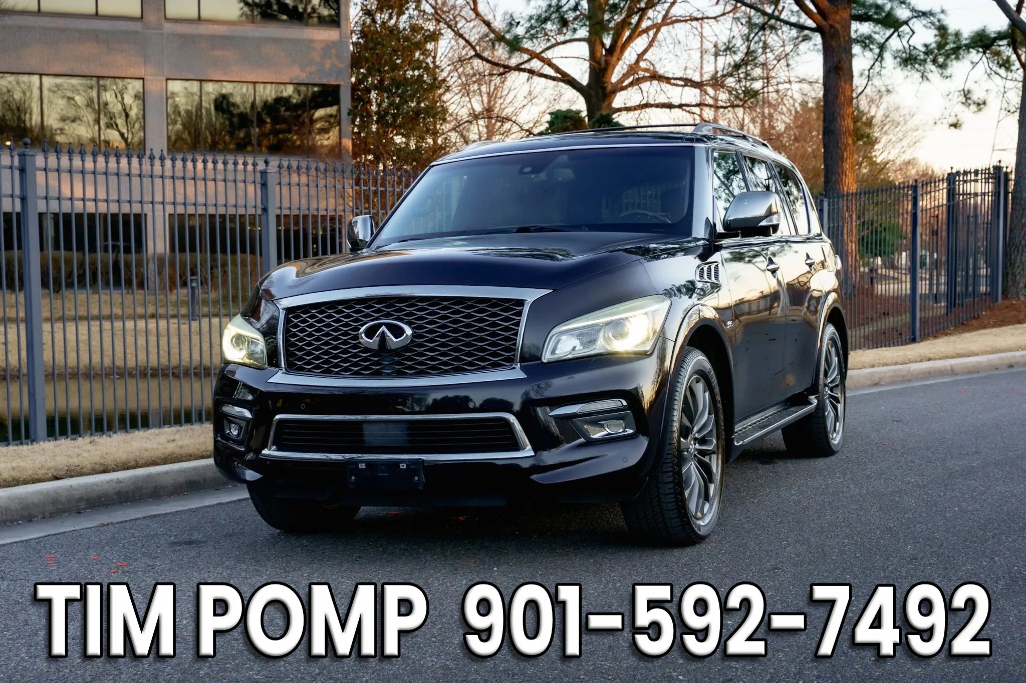 Used 2016 INFINITI QX80 Limited w/ All Season Package image 2