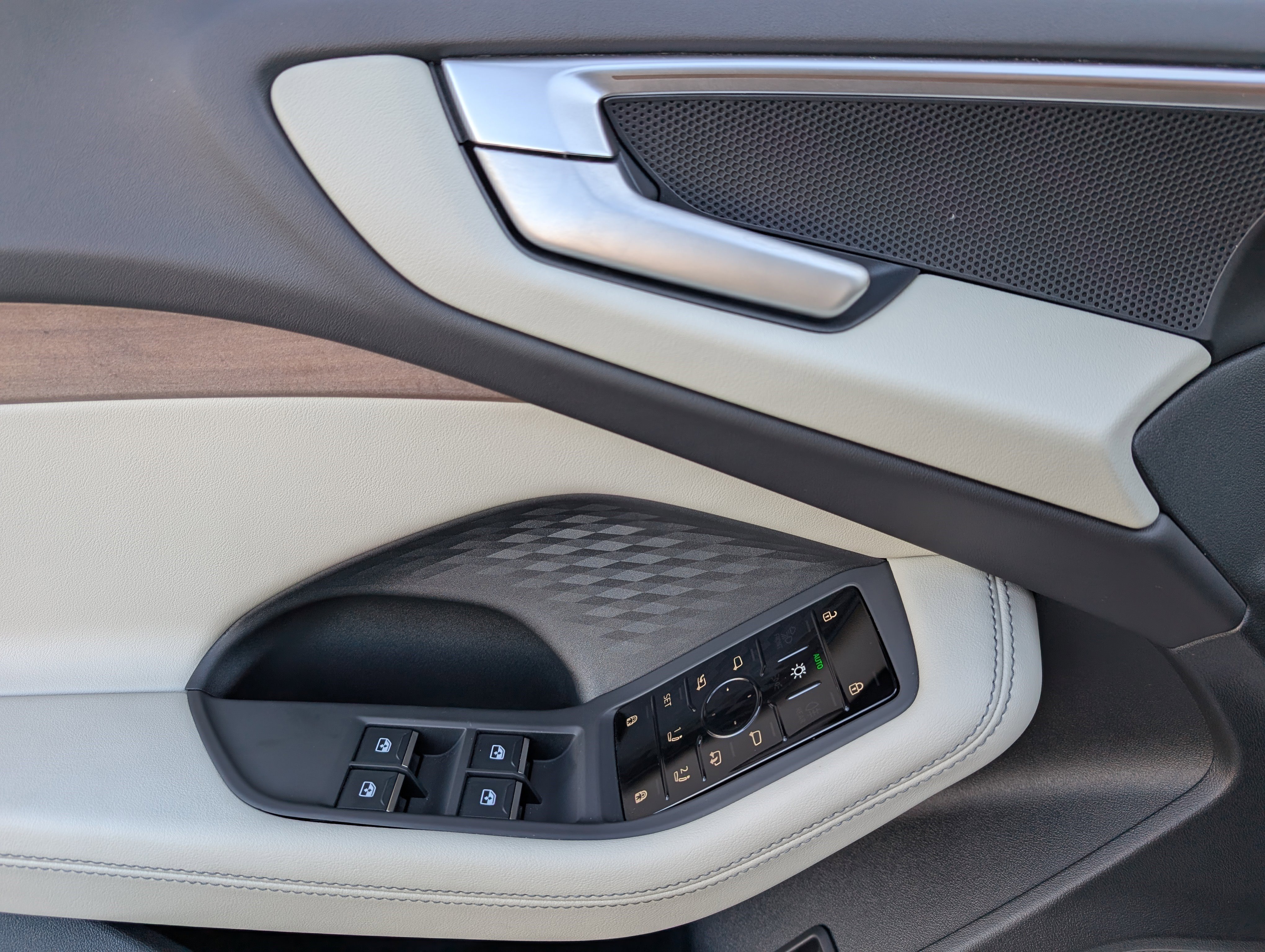 Used 2025 Audi A5 2.0T Premium w/ Convenience Package image 16