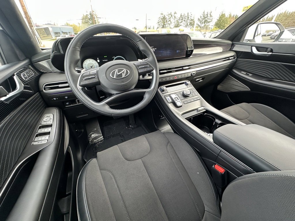 Used 2025 Hyundai Palisade Calligraphy image 13