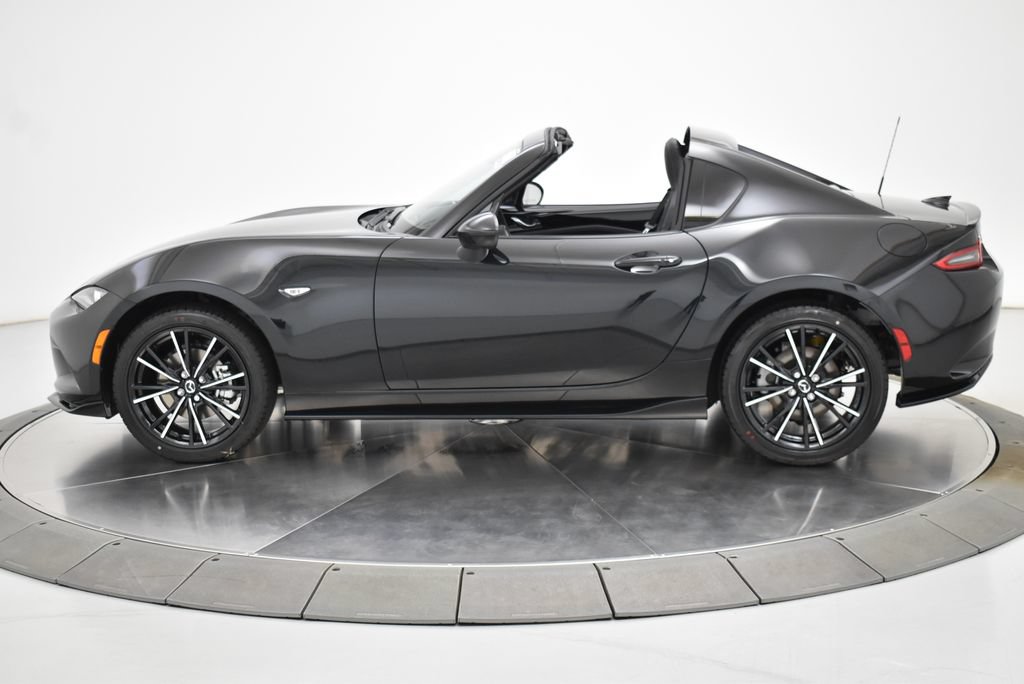 New 2026 MAZDA MX-5 Miata RF Grand Touring w/ Appearance Package RWD image 17