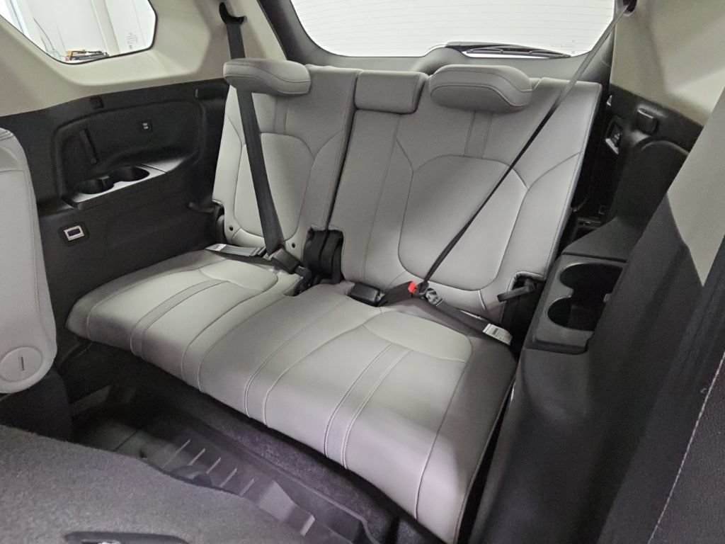 Used 2024 Honda Pilot EX-L image 32