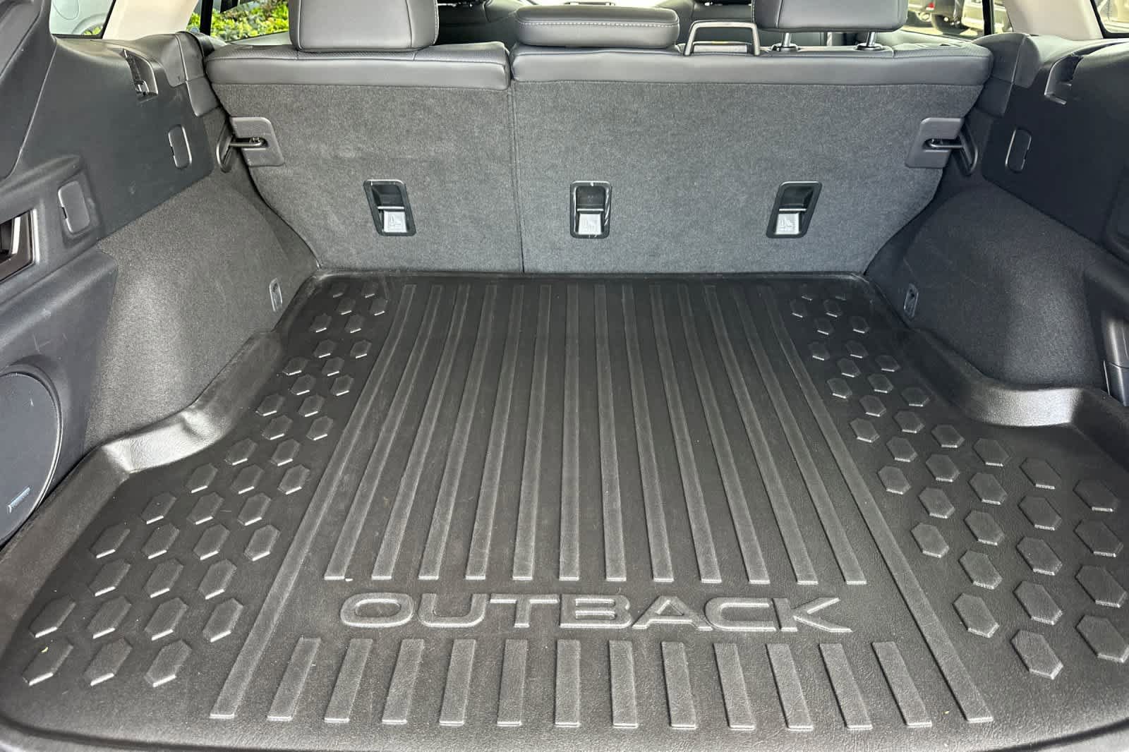 Used 2024 Subaru Outback Limited AWD/4WD image 14