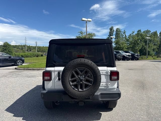 Used 2024 Jeep Wrangler Unlimited Sport AWD/4WD image 5