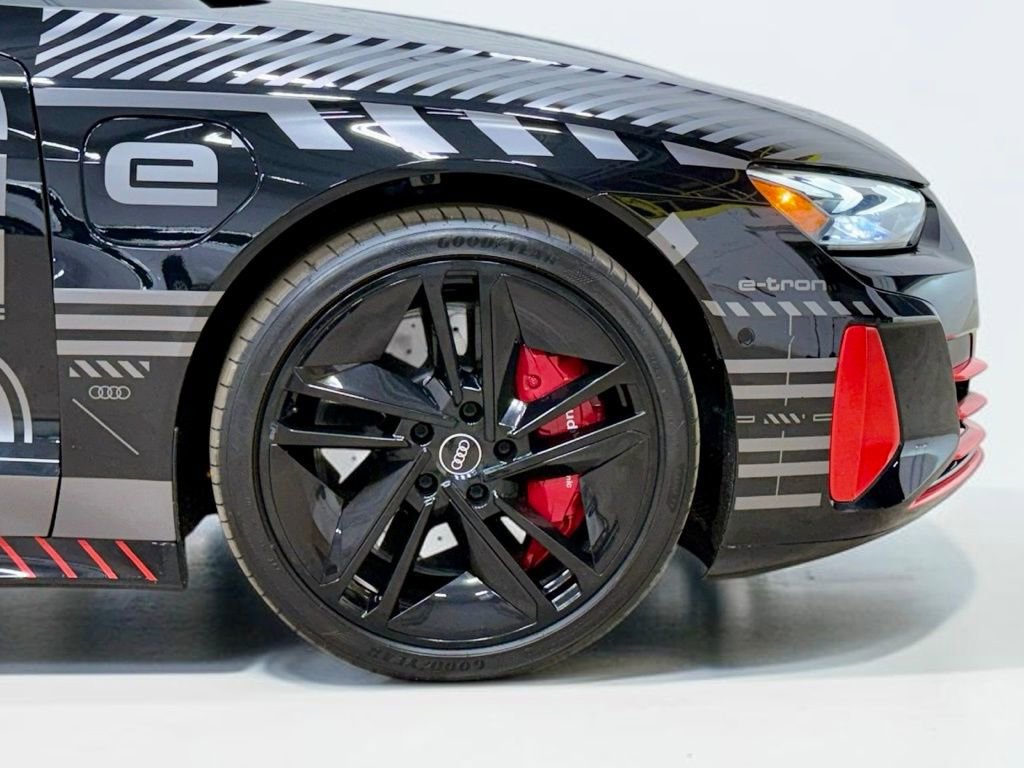 Used 2023 Audi RS e-tron GT AWD/4WD image 18